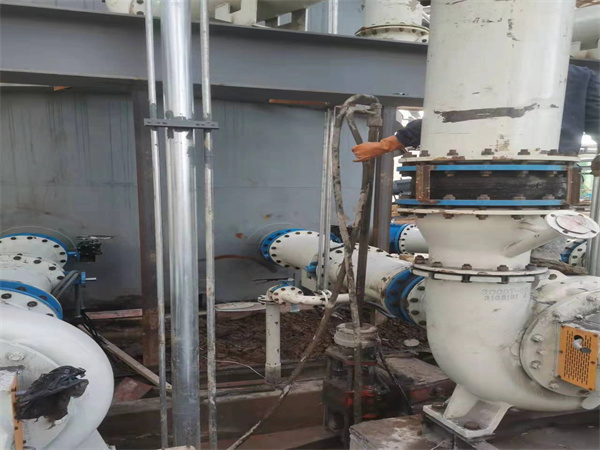 若尔盖设备基础沉降下沉注浆加固增加荷载